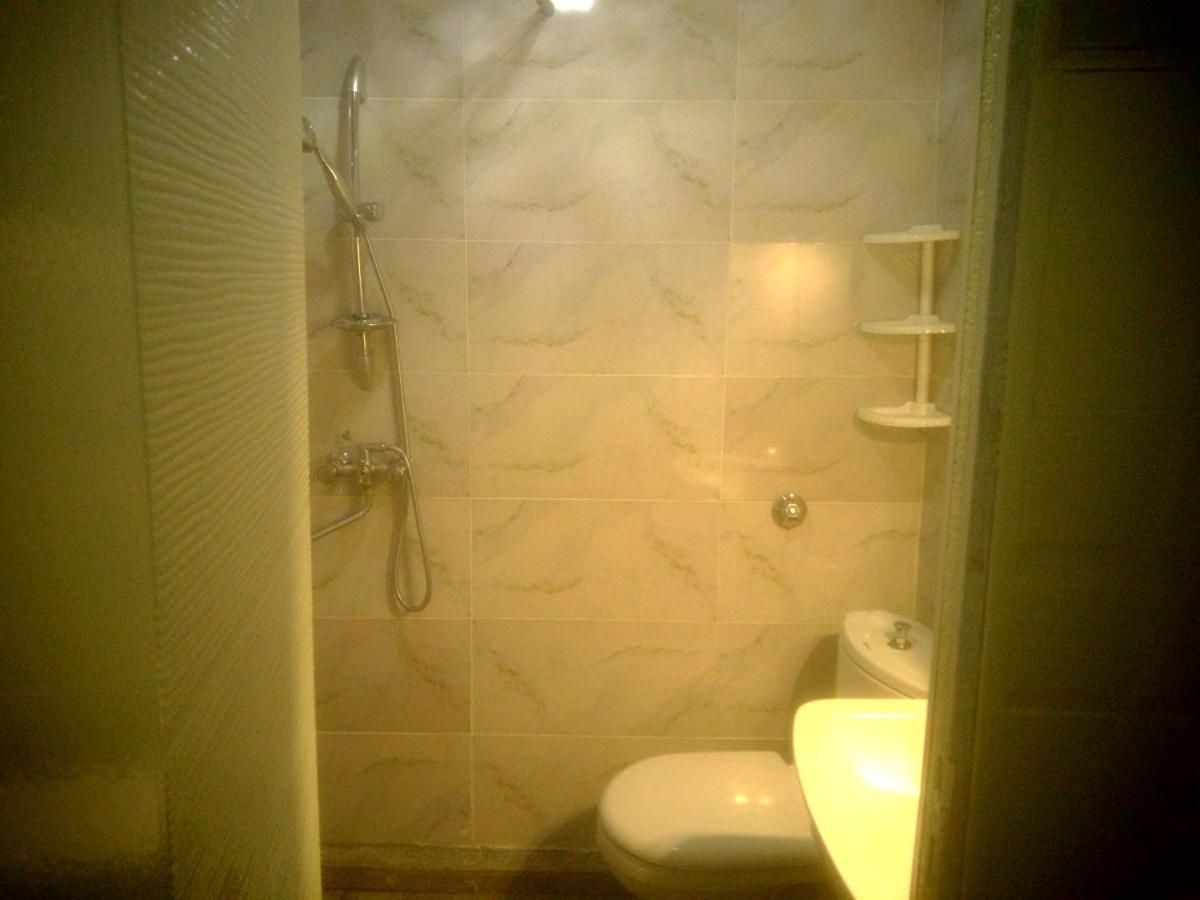 Rrooms Old City Apartment Тбилиси Экстерьер фото