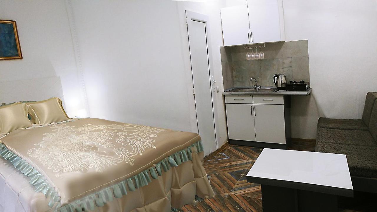 Rrooms Old City Apartment Тбилиси Экстерьер фото
